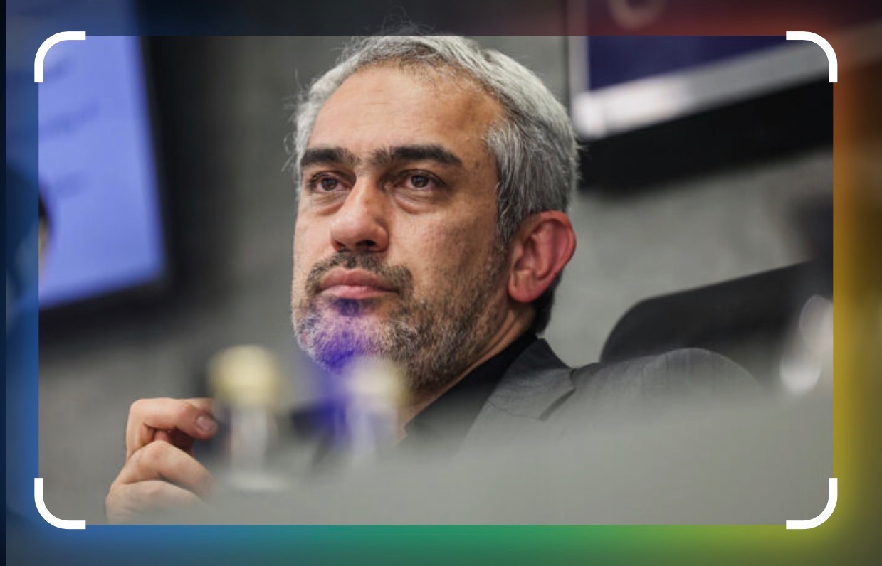ایران جوان افراد متخصص و متعهد را خواهد ساخت