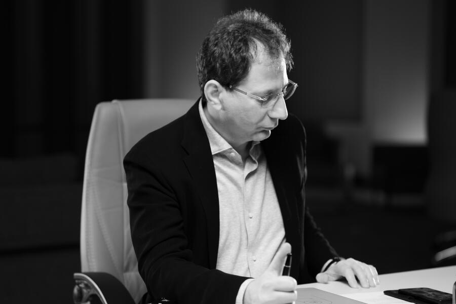 نگاه میدانی